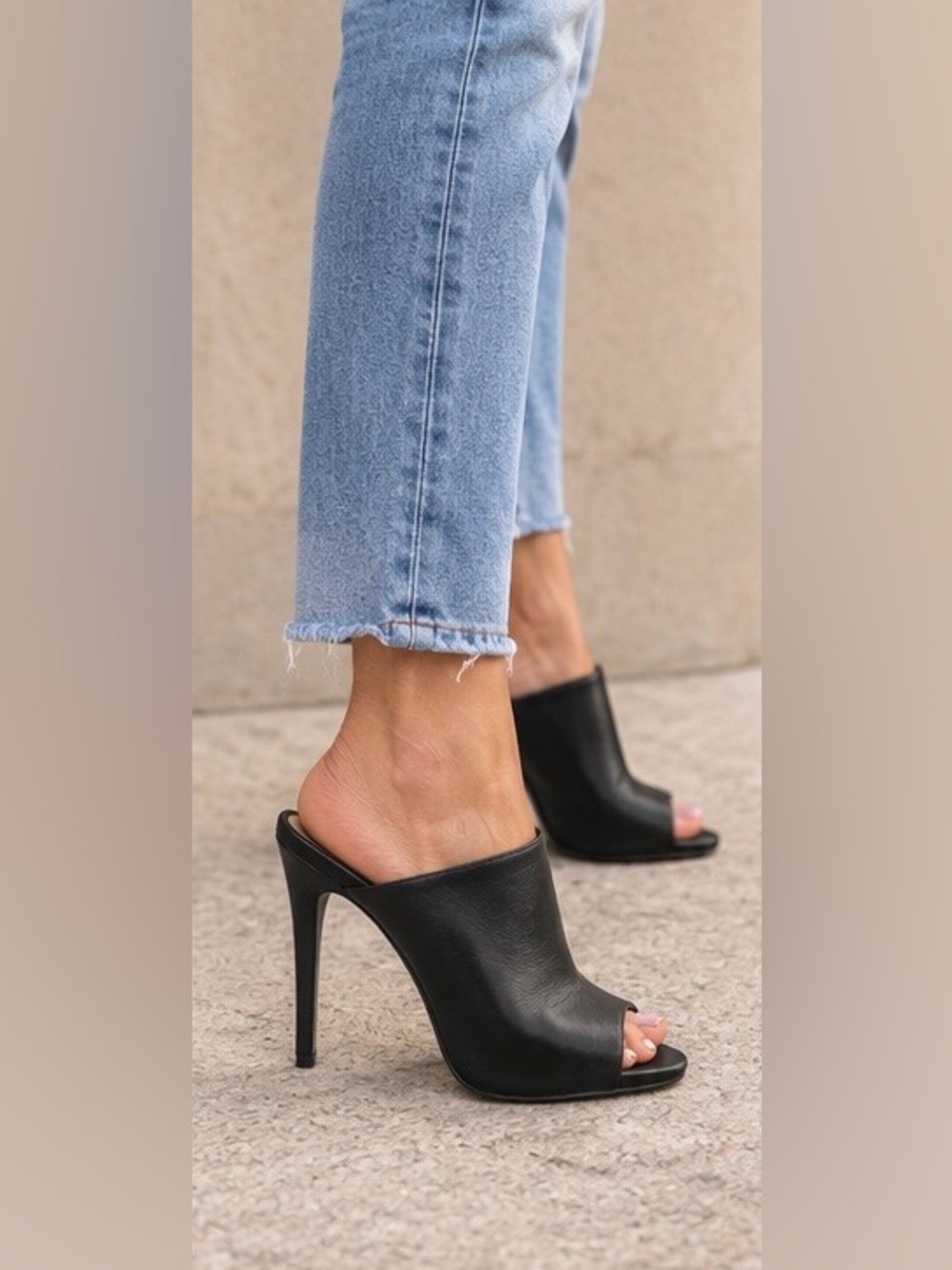 GUESS Black Peep Toe Mule Stiletto Heels Slip On Pumps Size 5.5
